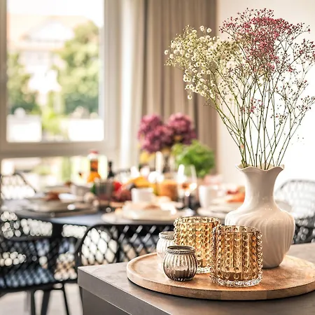 Golden Poodle Luxusappartment Am Neuen Schloss Tettang * Tettnang