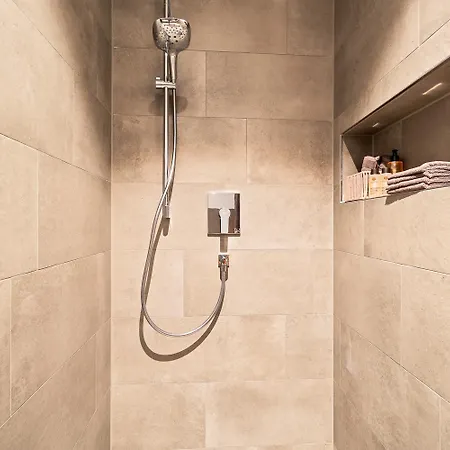 Golden Poodle Luxusappartment Am Neuen Schloss Tettang